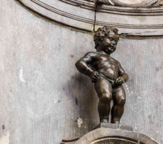 NewLanguage | Mannekin Pis